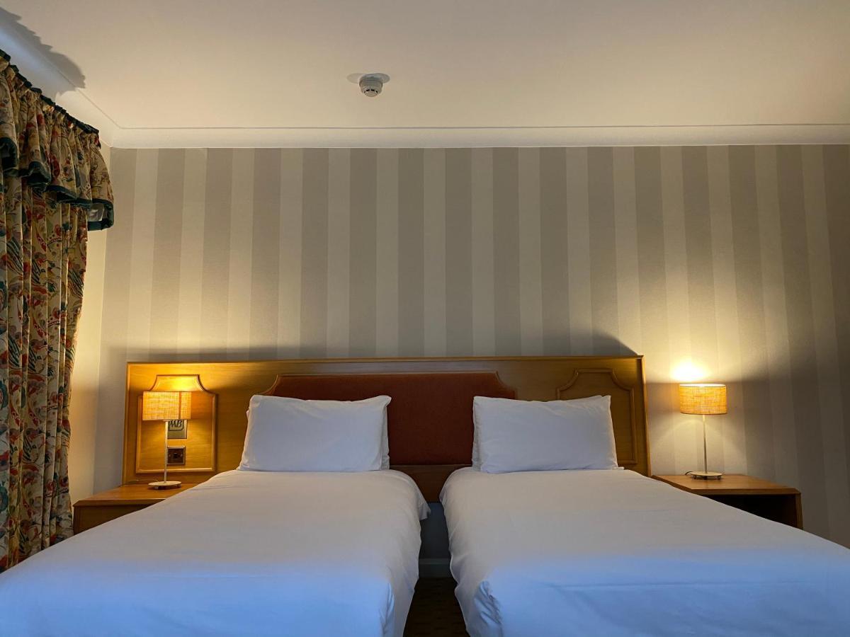 บรูค โมลลิงตั้น บานาสเตอร์ โฮเต็ล แอนด์ สปา Hotel เชสเตอร์ ภายนอก รูปภาพ