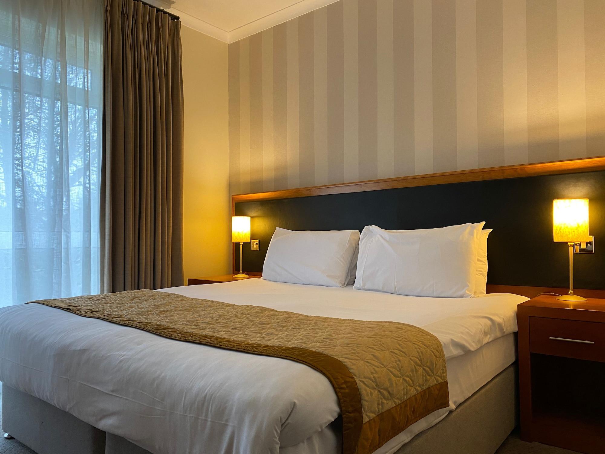 บรูค โมลลิงตั้น บานาสเตอร์ โฮเต็ล แอนด์ สปา Hotel เชสเตอร์ ภายนอก รูปภาพ