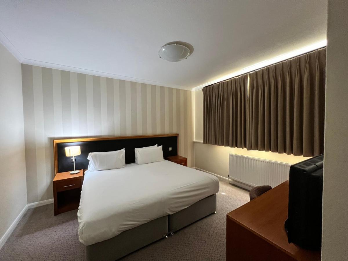 บรูค โมลลิงตั้น บานาสเตอร์ โฮเต็ล แอนด์ สปา Hotel เชสเตอร์ ภายนอก รูปภาพ