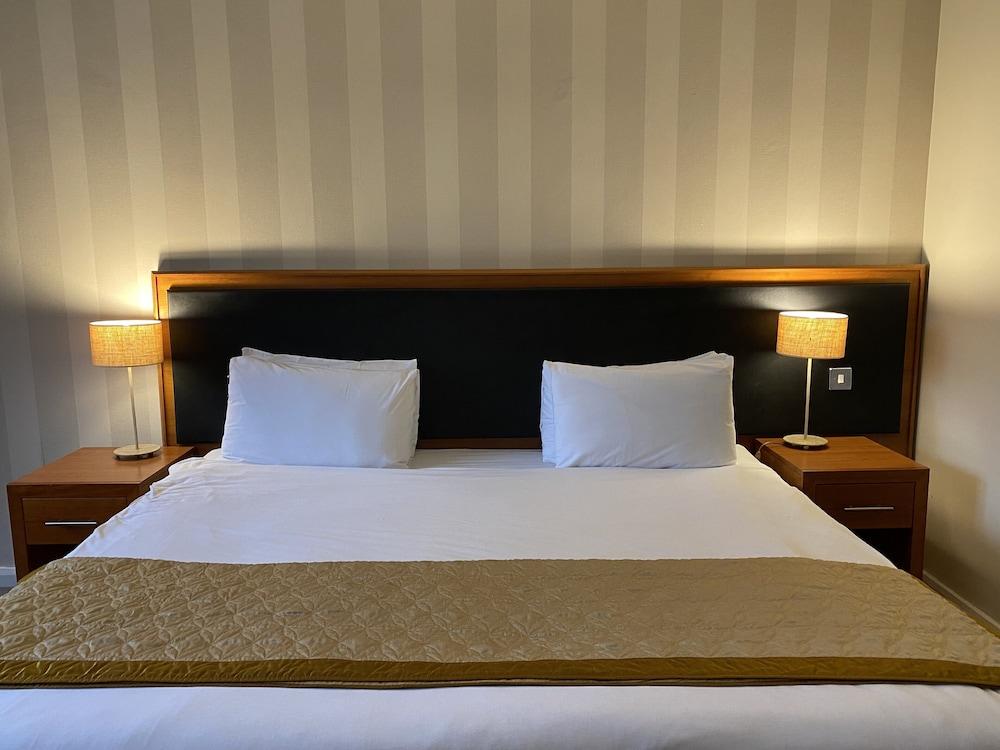 บรูค โมลลิงตั้น บานาสเตอร์ โฮเต็ล แอนด์ สปา Hotel เชสเตอร์ ภายนอก รูปภาพ