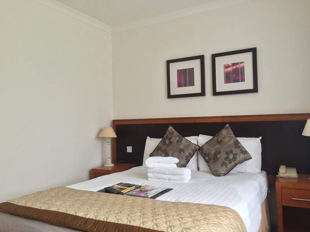 บรูค โมลลิงตั้น บานาสเตอร์ โฮเต็ล แอนด์ สปา Hotel เชสเตอร์ ภายนอก รูปภาพ